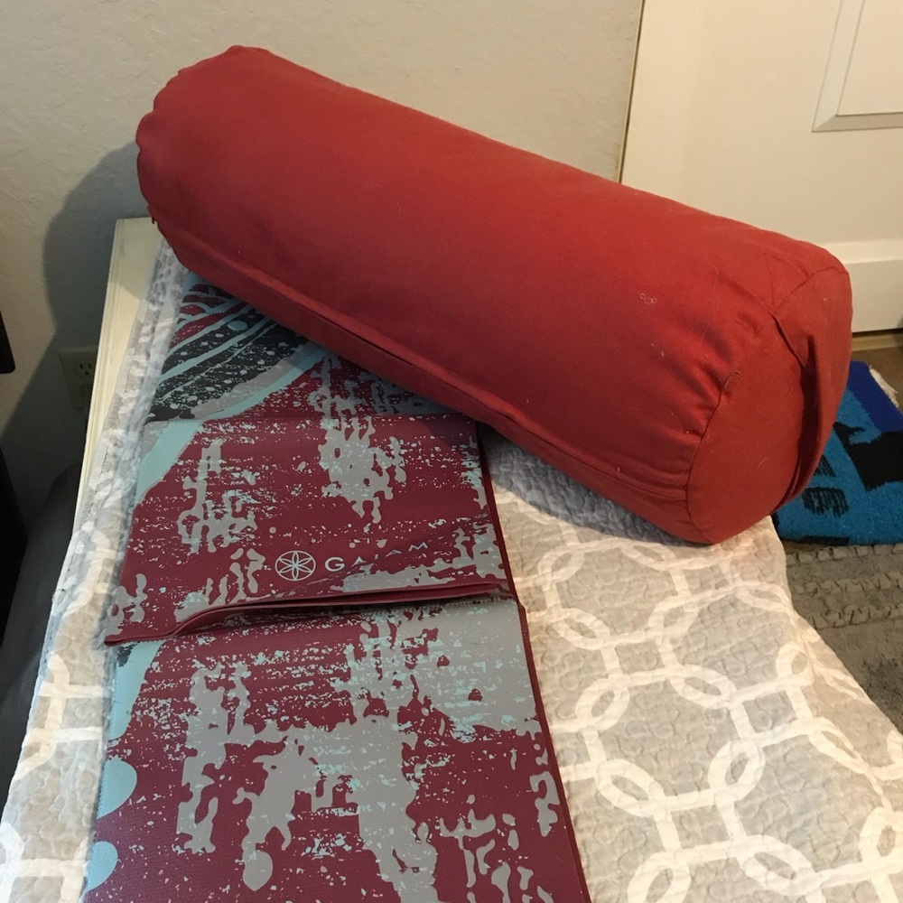 Yoga mat & Bolster